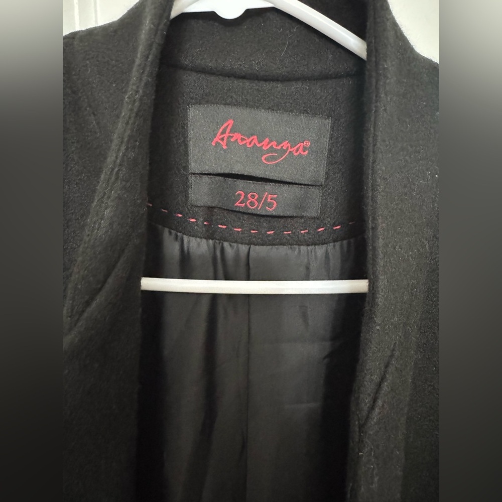 Aranza Black Women's Coat with pockets - Picture 2 of 8